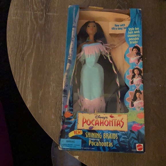 Disney’s Pocahontas shining Braids 1995. - Picture 1 of 6